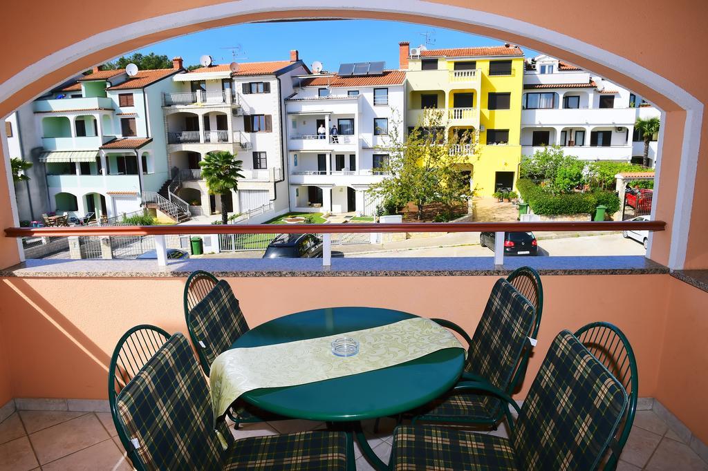 Apartments Zdjelar Poreč Eksteriør bilde