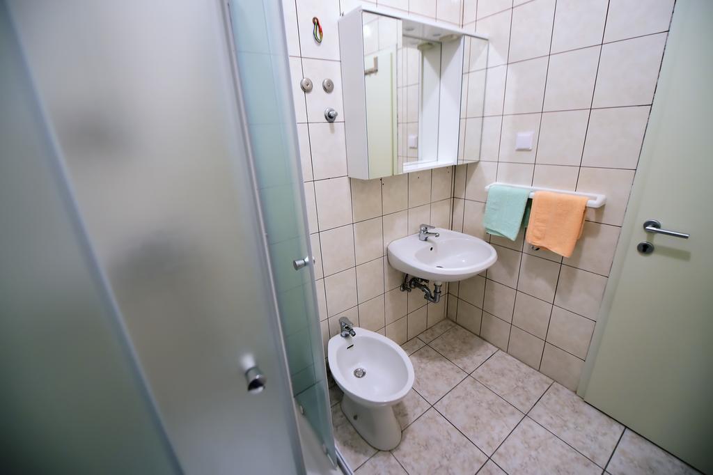 Apartments Zdjelar Poreč Eksteriør bilde