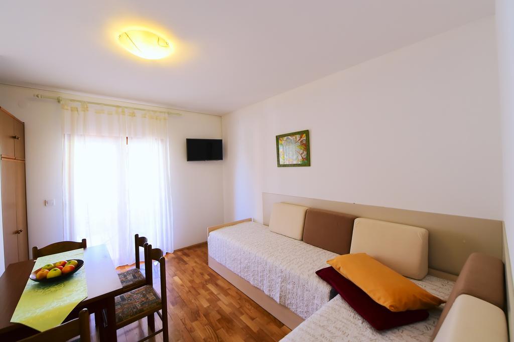 Apartments Zdjelar Poreč Eksteriør bilde